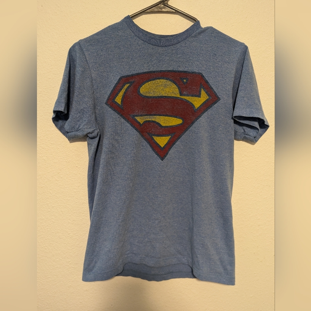 Superman T-SHIRT ( Adult Small )